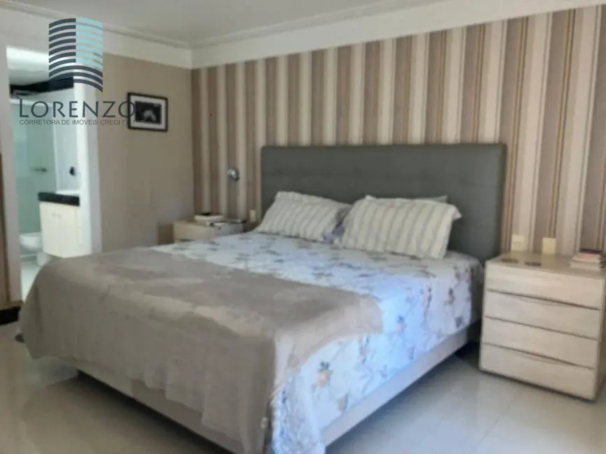 Foto 9 de Apartamento com 4 quartos à venda, 232m2 em Itaigara, Salvador - BA