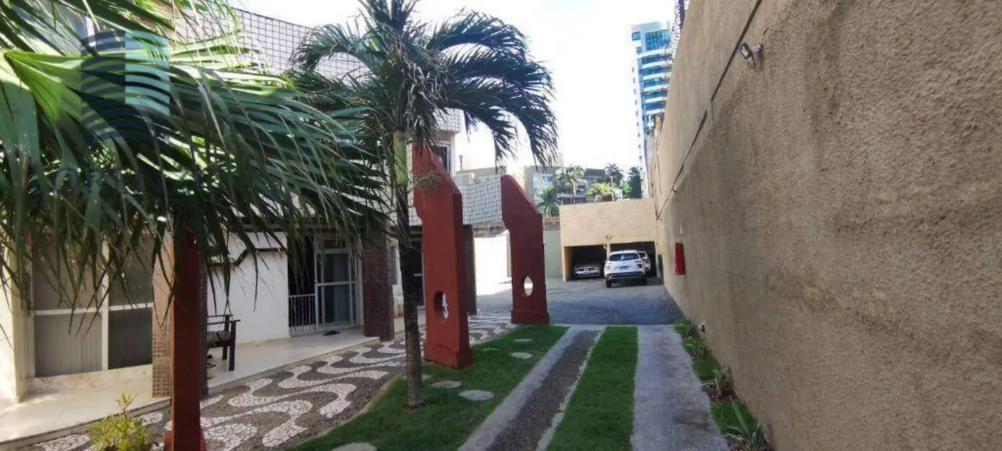 Foto 4 de Apartamento com 2 quartos à venda, 110m2 em Armação, Salvador - BA