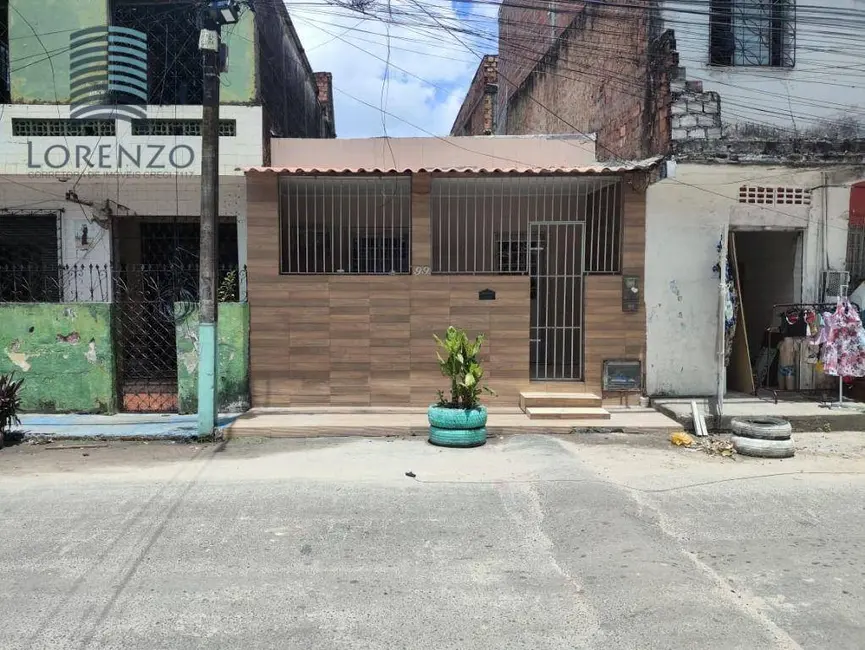 Foto 1 de Casa com 2 quartos à venda, 70m2 em Uruguai, Salvador - BA