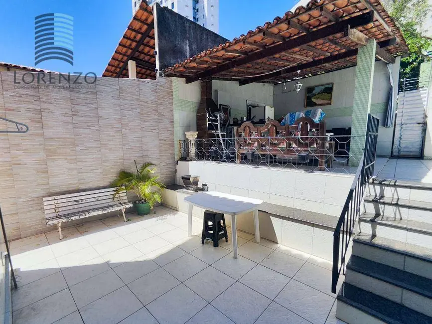 Casa com 4 quartos à venda e para alugar, 600m2 em Vila Laura, Salvador - BA - imagem 9 Foto 9 de Casa com 4 quartos à venda e para alugar, 600m2 em Vila Laura, Salvador - BA
