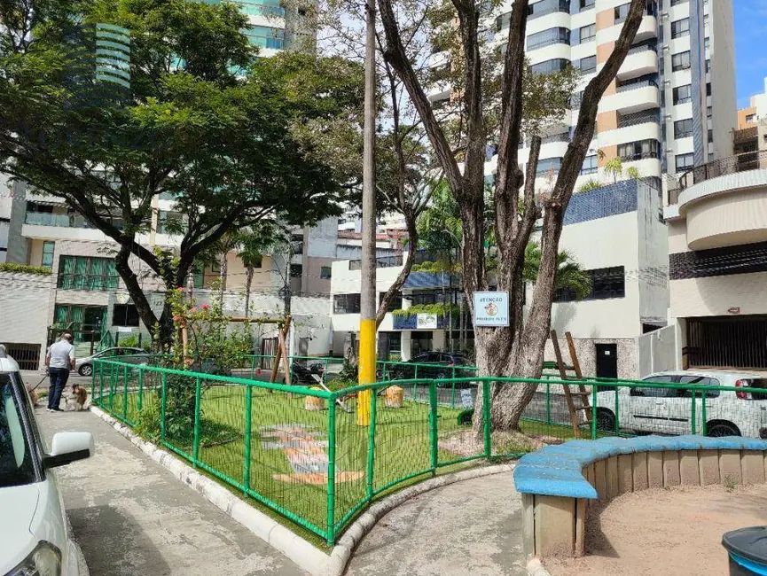 Foto 2 de Apartamento com 2 quartos para alugar, 90m2 em Pituba, Salvador - BA