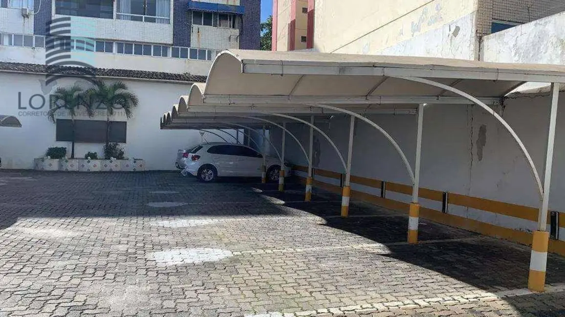 Foto 2 de Terreno / Lote à venda, 700m2 em Costa Azul, Salvador - BA