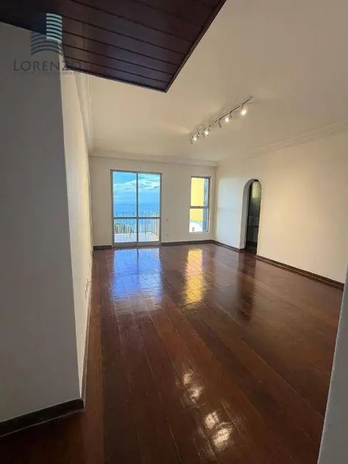 Apartamento com 3 quartos para alugar, 127m2 em Vitória, Salvador - BA - imagem 2 Foto 2 de Apartamento com 3 quartos para alugar, 127m2 em Vitória, Salvador - BA