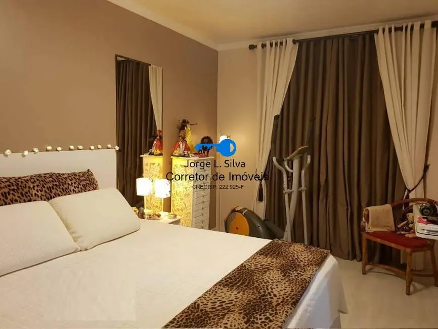 Sobrado com 4 quartos à venda, 450m2 em Jardim Leonor, São Paulo - SP - imagem 4 Foto 4 de Sobrado com 4 quartos à venda, 450m2 em Jardim Leonor, São Paulo - SP