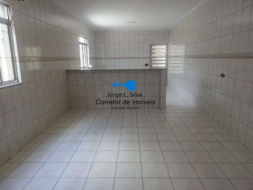 Sobrado com 3 quartos à venda, 180m2 em Jardim Ipanema (Zona Oeste), São Paulo - SP - imagem 8 Foto 8 de Sobrado com 3 quartos à venda, 180m2 em Jardim Ipanema (Zona Oeste), São Paulo - SP