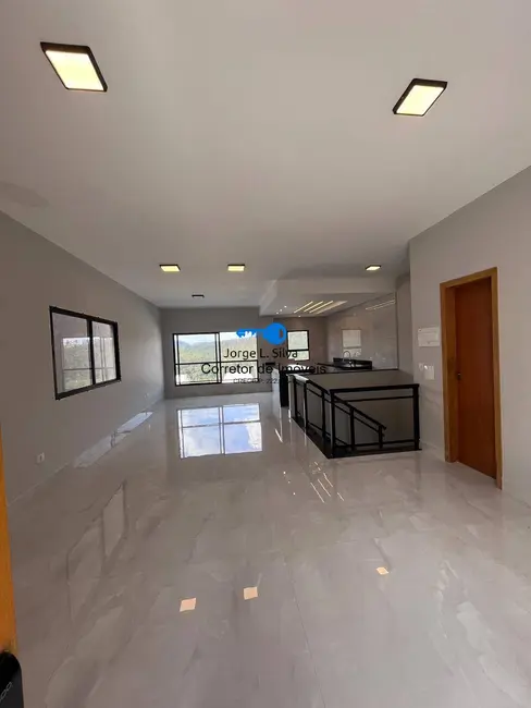 Sobrado com 3 quartos à venda, 185m2 em Portais (Polvilho), Cajamar - SP - imagem 3 Foto 3 de Sobrado com 3 quartos à venda, 185m2 em Portais (Polvilho), Cajamar - SP