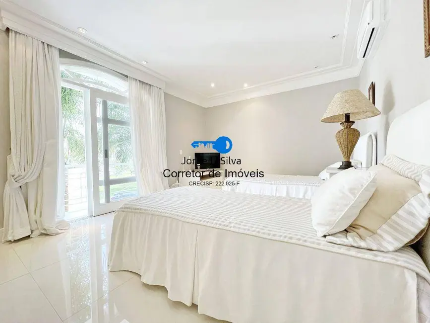 Foto 3 de Casa com 8 quartos à venda, 1000m2 em Jardim Acapulco, Guaruja - SP