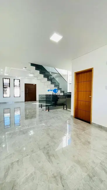 Casa com 3 quartos à venda, 175m2 em Portais (Polvilho), Cajamar - SP - imagem 1 Foto 1 de Casa com 3 quartos à venda, 175m2 em Portais (Polvilho), Cajamar - SP