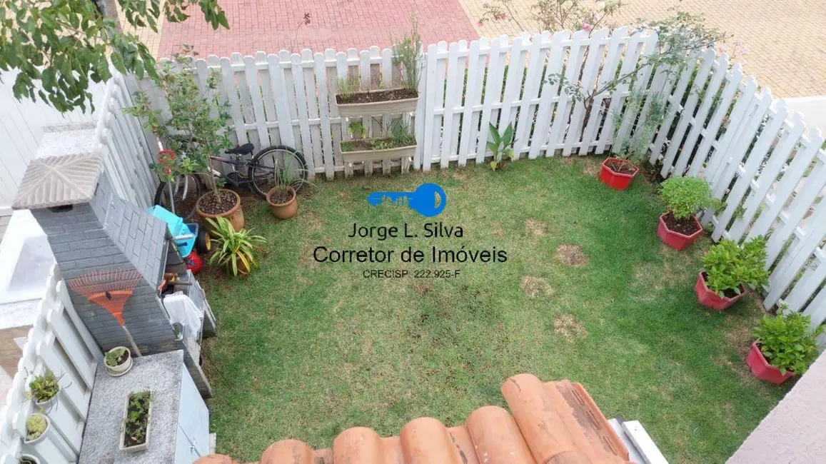 Foto 2 de Casa de Condomínio com 3 quartos à venda, 97m2 em Chácara do Solar III, Santana De Parnaiba - SP