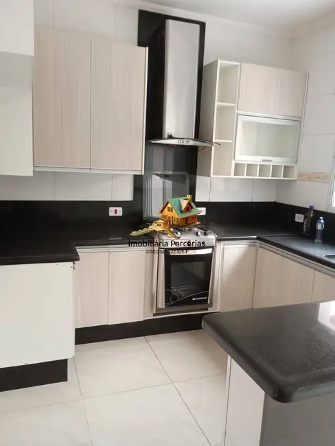 Foto 1 de Sobrado com 3 quartos à venda e para alugar, 120m2 em Portais (Polvilho), Cajamar - SP