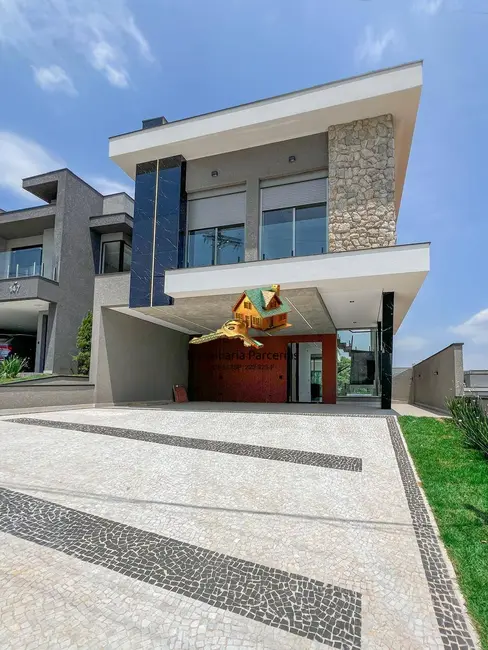 Foto 2 de Casa de Condomínio com 3 quartos à venda, 265m2 em Suru, Santana De Parnaiba - SP