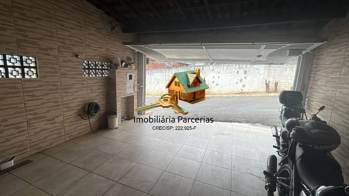 Foto 3 de Casa com 2 quartos à venda, 71m2 em Chácara do Solar III, Santana De Parnaiba - SP