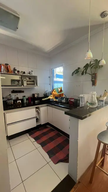 Casa de Condomínio com 3 quartos à venda, 140m2 em Alpes dos Araçás (Jordanésia), Cajamar - SP - imagem 5 Foto 5 de Casa de Condomínio com 3 quartos à venda, 140m2 em Alpes dos Araçás (Jordanésia), Cajamar - SP