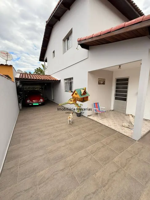 Foto 5 de Sobrado com 4 quartos à venda, 200m2 em Lavrinhas - SP