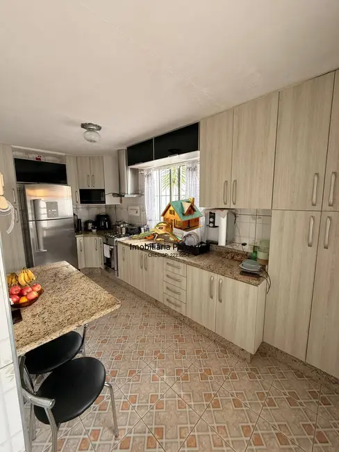 Foto 1 de Sobrado com 4 quartos à venda, 200m2 em Lavrinhas - SP