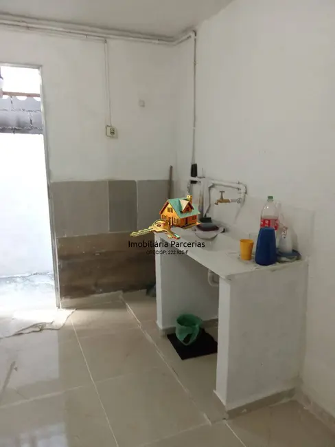 Foto 2 de Casa com 1 quarto para alugar, 40m2 em Vila Mangalot, São Paulo - SP