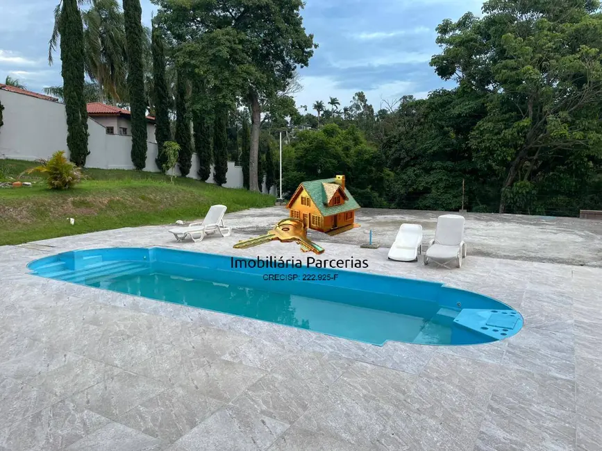 Foto 1 de Casa de Condomínio com 6 quartos à venda e para alugar, 1100m2 em Alpes dos Araçás (Jordanésia), Cajamar - SP