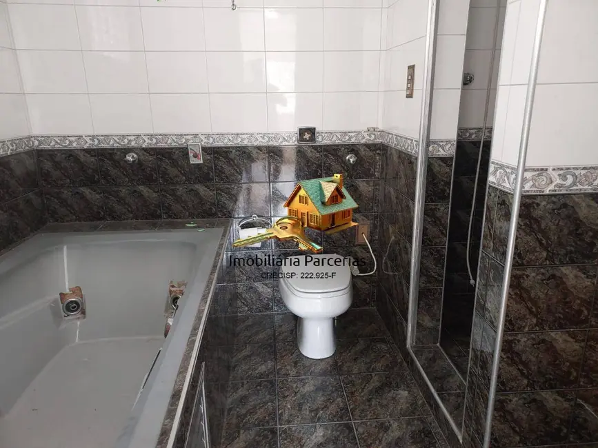Foto 6 de Casa com 6 quartos à venda, 258m2 em Vila Dalva, São Paulo - SP