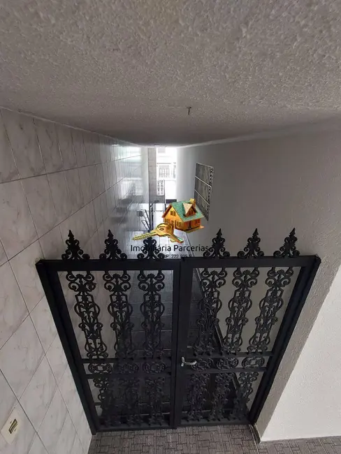 Foto 3 de Casa com 6 quartos à venda, 258m2 em Vila Dalva, São Paulo - SP