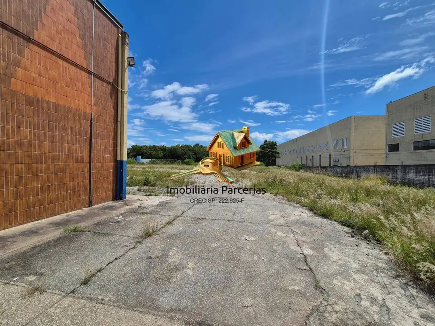 Foto 2 de Sala Comercial à venda e para alugar, 8100m2 em Jardim Represa (Fazendinha), Santana De Parnaiba - SP