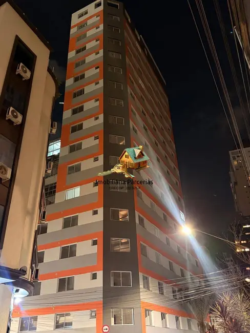 Foto 2 de Apartamento com 1 quarto para alugar, 18m2 em República, São Paulo - SP