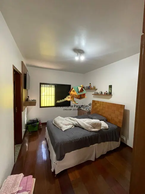 Casa de Condomínio com 3 quartos à venda, 409m2 em Alpes dos Araçás (Jordanésia), Cajamar - SP - imagem 9 Foto 9 de Casa de Condomínio com 3 quartos à venda, 409m2 em Alpes dos Araçás (Jordanésia), Cajamar - SP