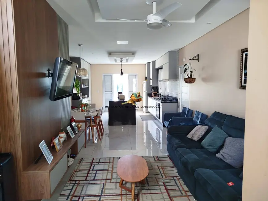 Foto 1 de Casa de Condomínio com 3 quartos à venda, 200m2 em Santana De Parnaiba - SP