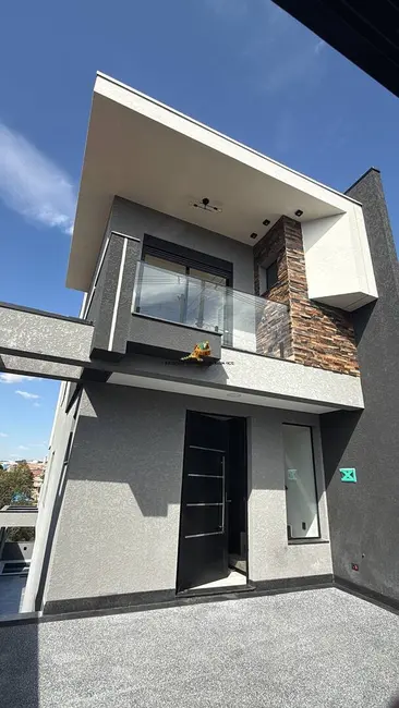 Casa de Condomínio com 3 quartos à venda, 220m2 em Santana De Parnaiba - SP - imagem 1 Foto 1 de Casa de Condomínio com 3 quartos à venda, 220m2 em Santana De Parnaiba - SP