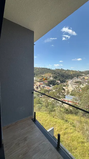 Casa de Condomínio com 3 quartos à venda, 220m2 em Santana De Parnaiba - SP - imagem 3 Foto 3 de Casa de Condomínio com 3 quartos à venda, 220m2 em Santana De Parnaiba - SP