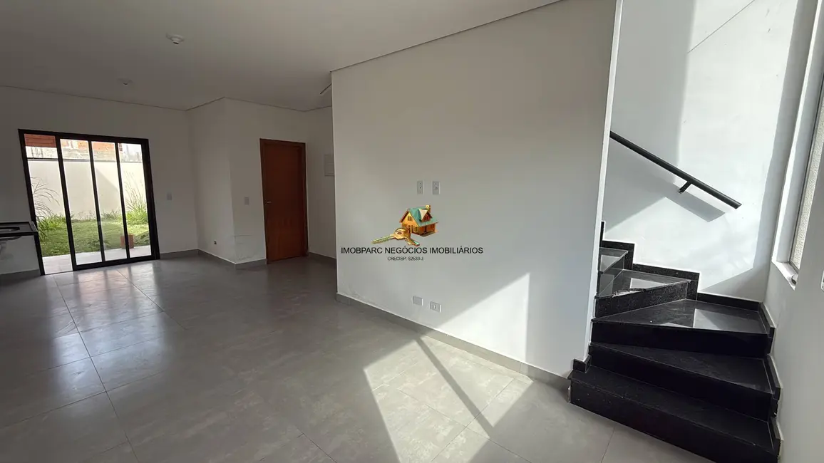 Sobrado com 2 quartos à venda, 74m2 em Santana De Parnaiba - SP - imagem 2 Foto 2 de Sobrado com 2 quartos à venda, 74m2 em Santana De Parnaiba - SP
