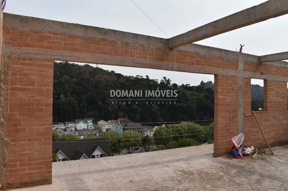 Foto 9 de Casa com 3 quartos à venda, 220m2 em Campos Do Jordao - SP