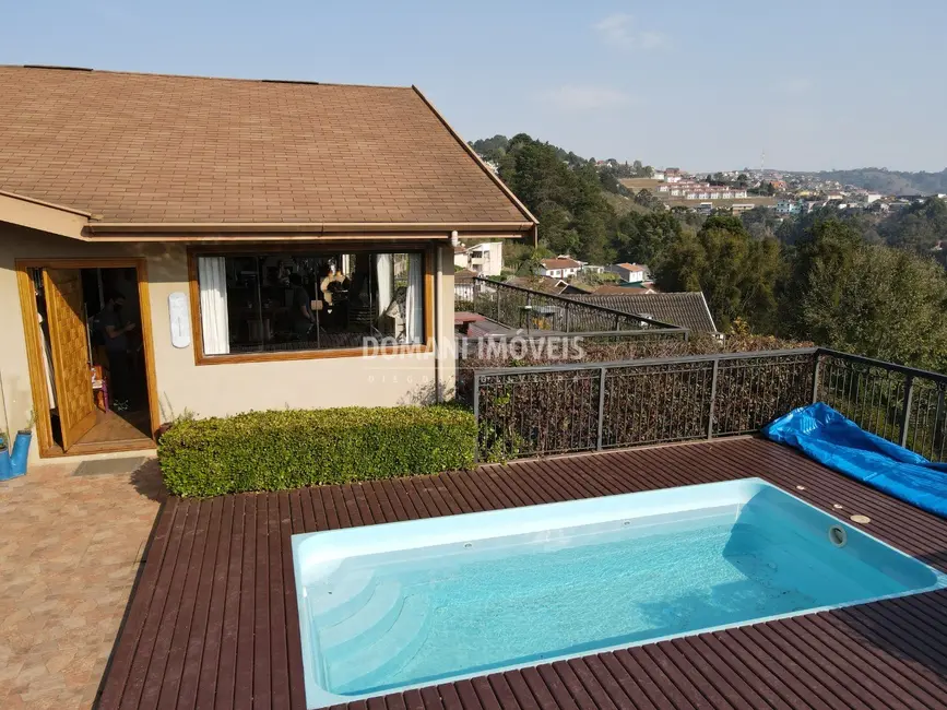 Foto 4 de Casa com 3 quartos à venda, 244m2 em Campos Do Jordao - SP