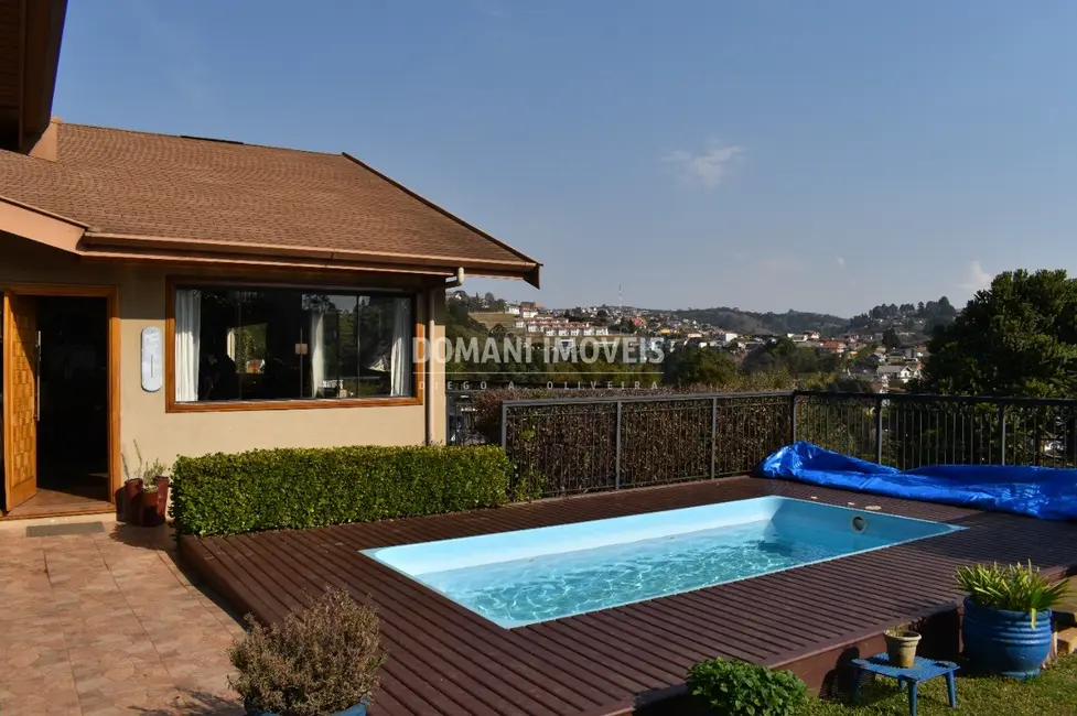 Foto 7 de Casa com 3 quartos à venda, 244m2 em Campos Do Jordao - SP