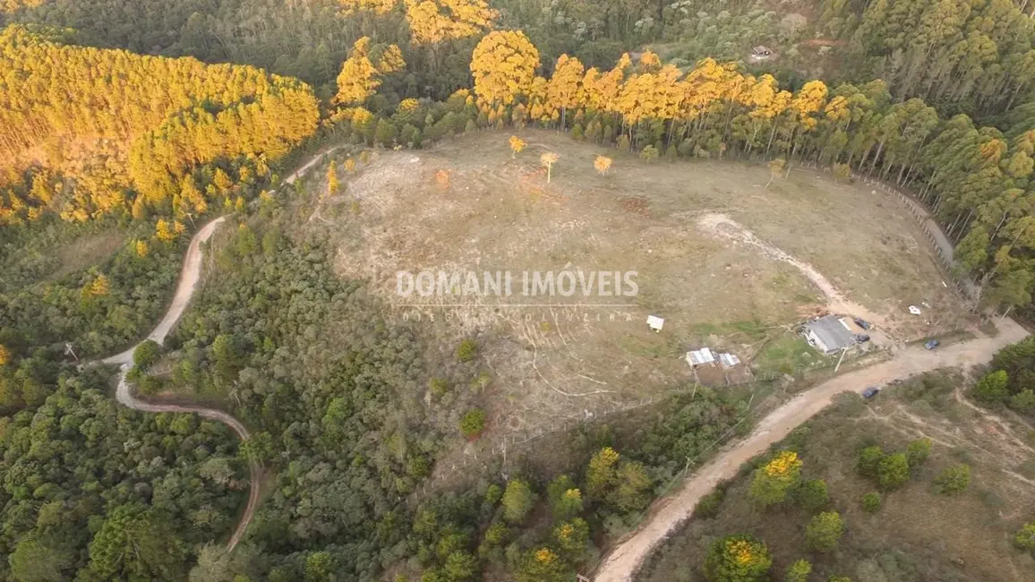 Foto 2 de Terreno / Lote à venda em Campos Do Jordao - SP