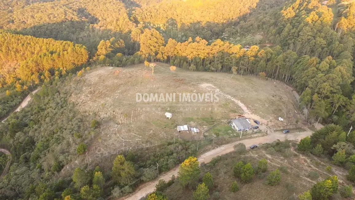 Foto 1 de Terreno / Lote à venda em Campos Do Jordao - SP