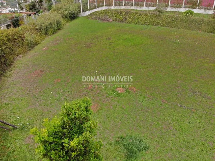 Foto 2 de Terreno / Lote à venda, 550m2 em Campos Do Jordao - SP