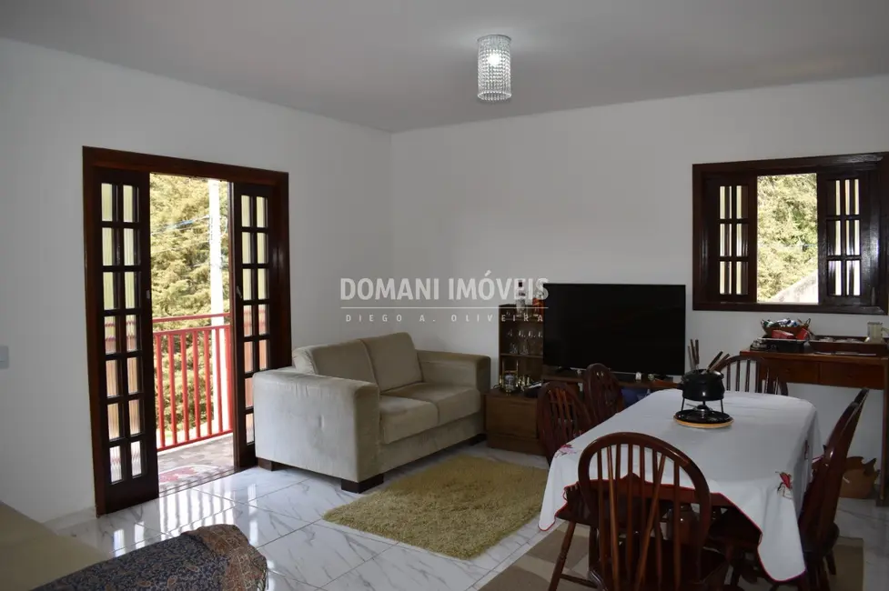 Casa com 2 quartos à venda, 209m2 em Campos Do Jordao - SP - imagem 4 Foto 4 de Casa com 2 quartos à venda, 209m2 em Campos Do Jordao - SP
