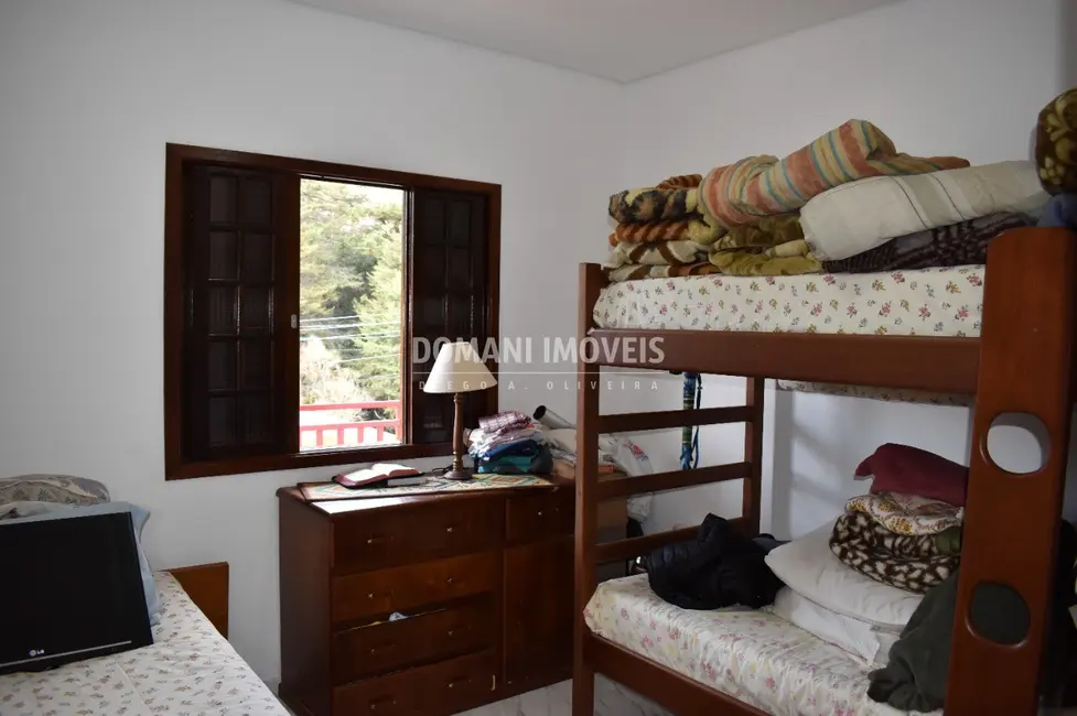 Casa com 2 quartos à venda, 209m2 em Campos Do Jordao - SP - imagem 9 Foto 9 de Casa com 2 quartos à venda, 209m2 em Campos Do Jordao - SP