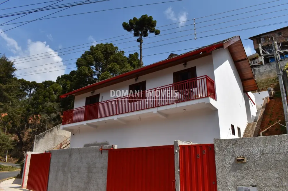 Casa com 2 quartos à venda, 209m2 em Campos Do Jordao - SP - imagem 3 Foto 3 de Casa com 2 quartos à venda, 209m2 em Campos Do Jordao - SP