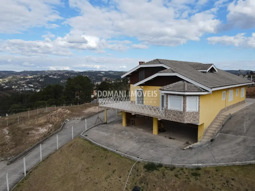 Foto 1 de Casa com 6 quartos à venda, 263m2 em Campos Do Jordao - SP