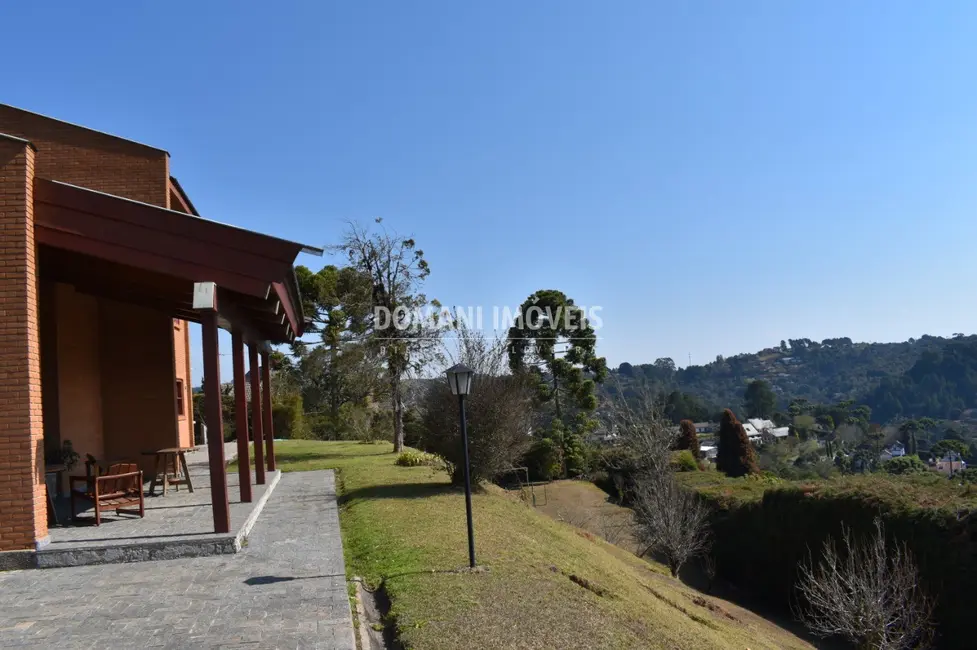 Foto 4 de Casa com 4 quartos à venda, 868m2 em Campos Do Jordao - SP