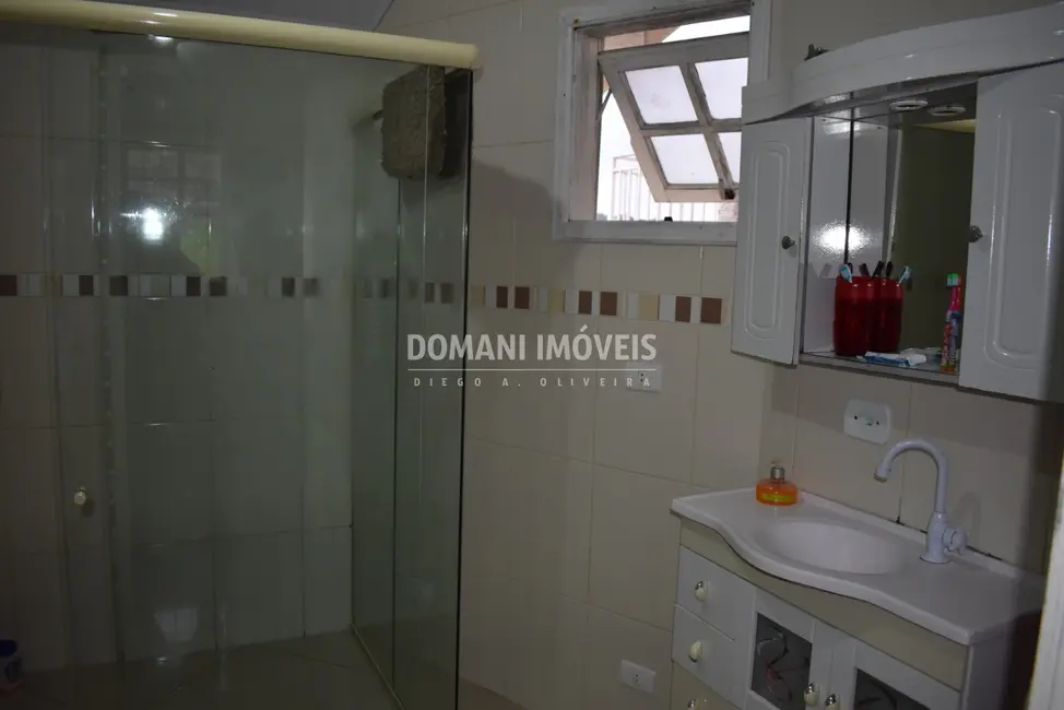 Foto 6 de Casa com 3 quartos à venda, 166m2 em Campos Do Jordao - SP