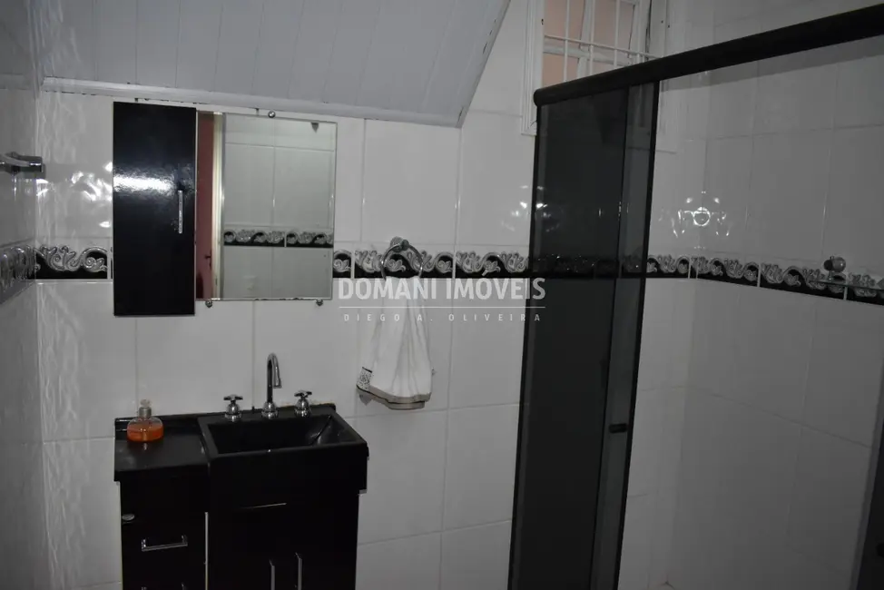 Foto 9 de Casa com 3 quartos à venda, 166m2 em Campos Do Jordao - SP