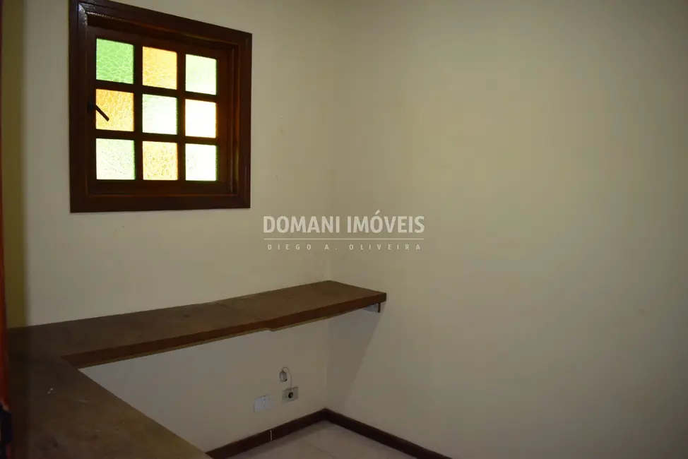 Foto 9 de Casa com 3 quartos à venda, 93m2 em Campos Do Jordao - SP