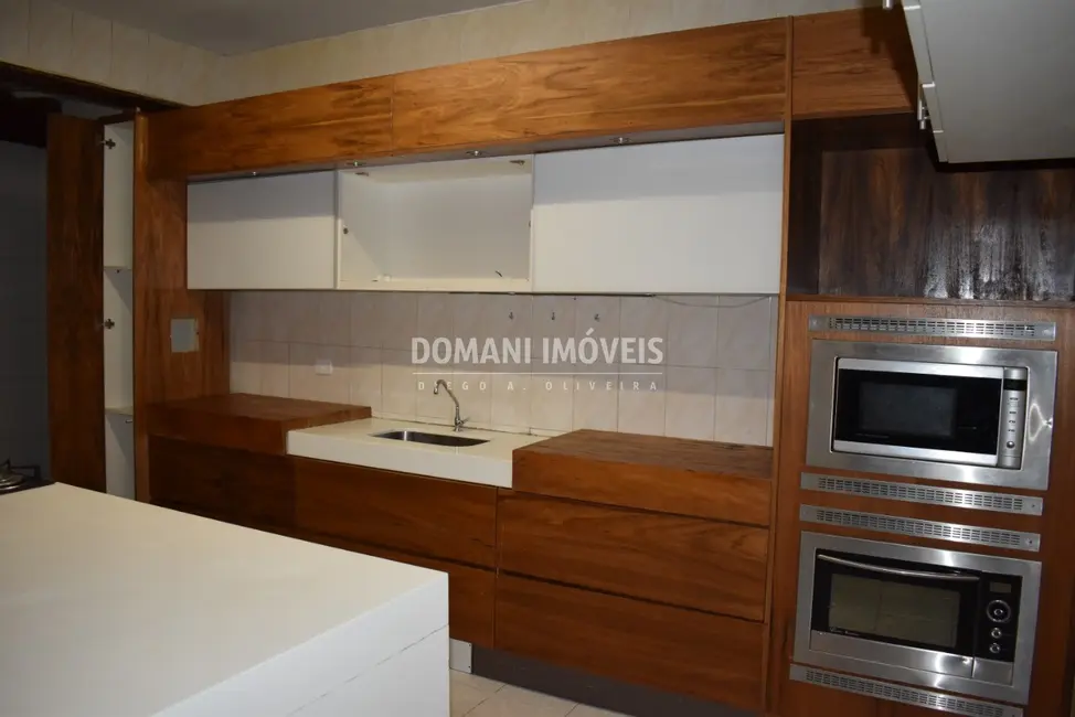 Foto 6 de Casa com 3 quartos à venda, 93m2 em Campos Do Jordao - SP