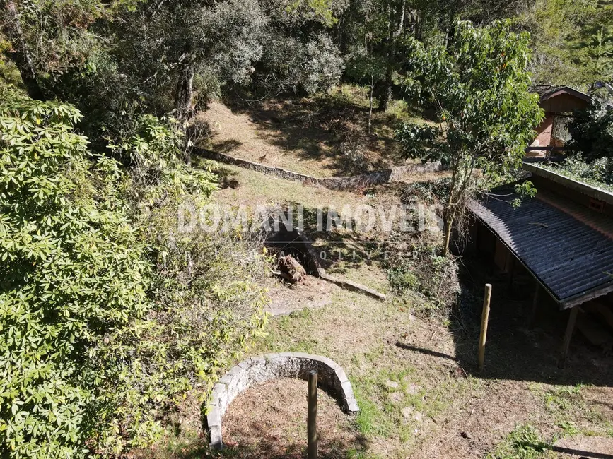 Foto 1 de Terreno / Lote à venda, 2450m2 em Campos Do Jordao - SP