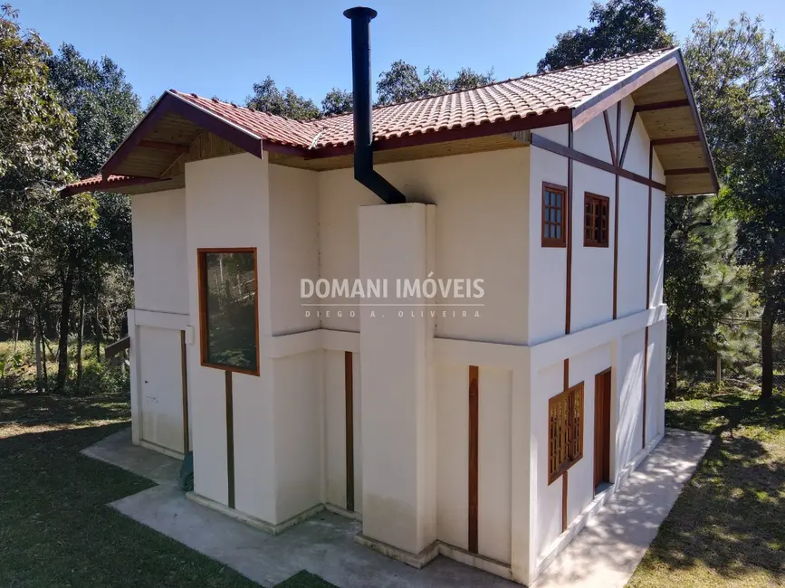 Foto 2 de Casa com 4 quartos à venda, 149m2 em Campos Do Jordao - SP