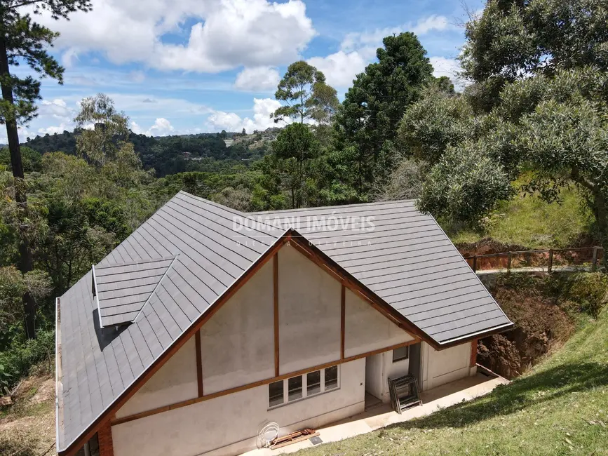 Foto 4 de Casa com 3 quartos à venda, 197m2 em Campos Do Jordao - SP