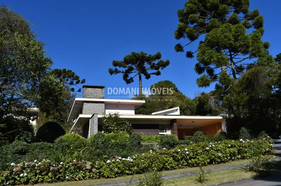 Foto 1 de Casa com 5 quartos à venda, 447m2 em Campos Do Jordao - SP