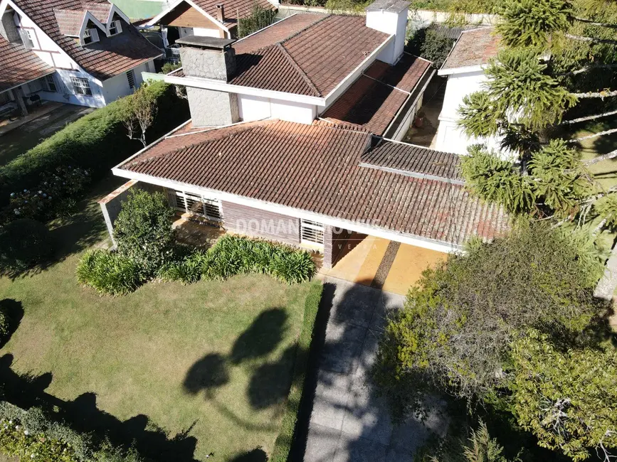 Foto 2 de Casa com 5 quartos à venda, 447m2 em Campos Do Jordao - SP